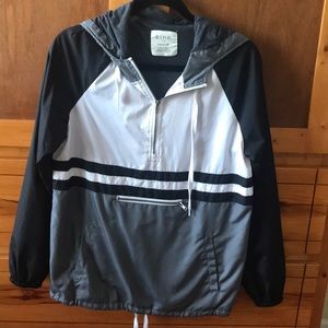 Windbreaker size M